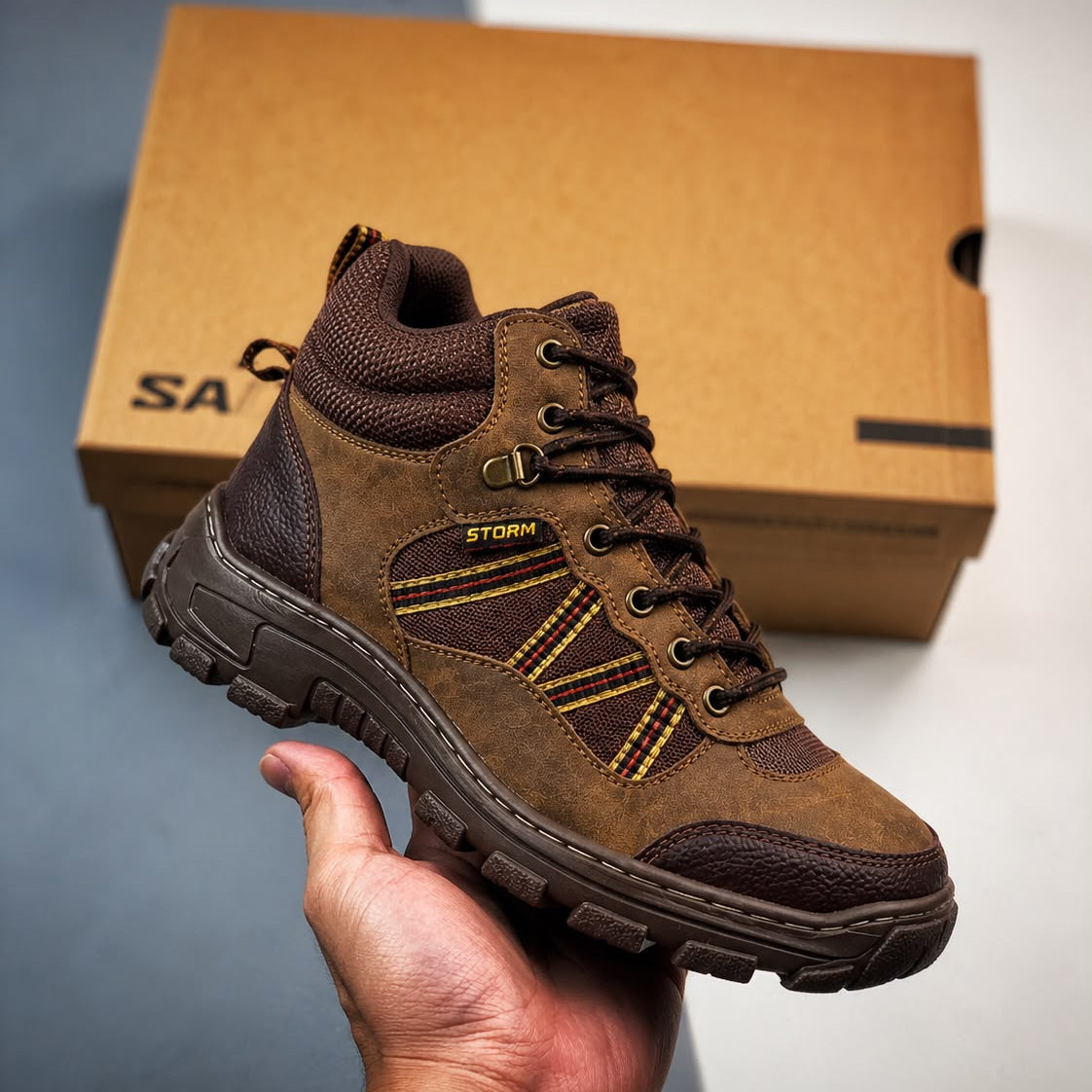 Botas Hiking Storm Antiderrapantes para Hombre