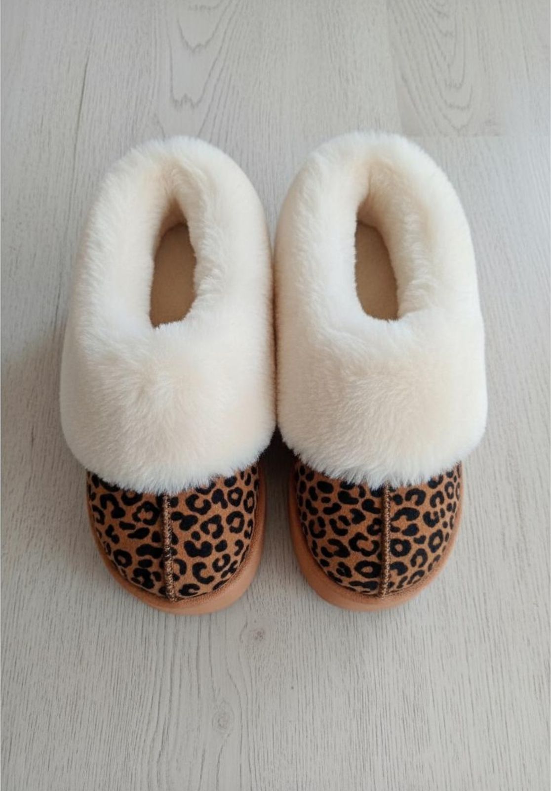 UGGS Clasicos Mini Animal Print 1009