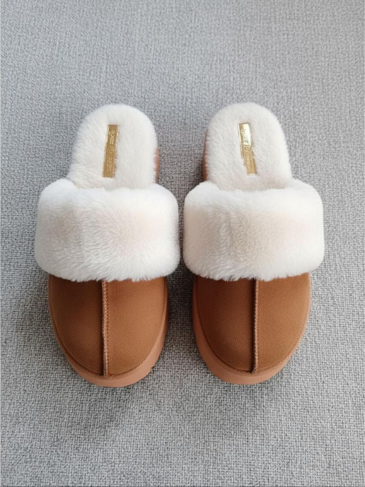 UGGS Clasicos Sandalia Cafe 1010