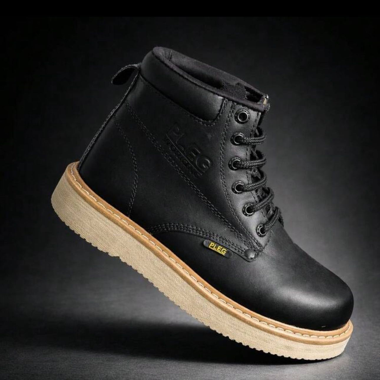 Botas de Trabajo Pleg Working Negras con Suela Mil Rayas